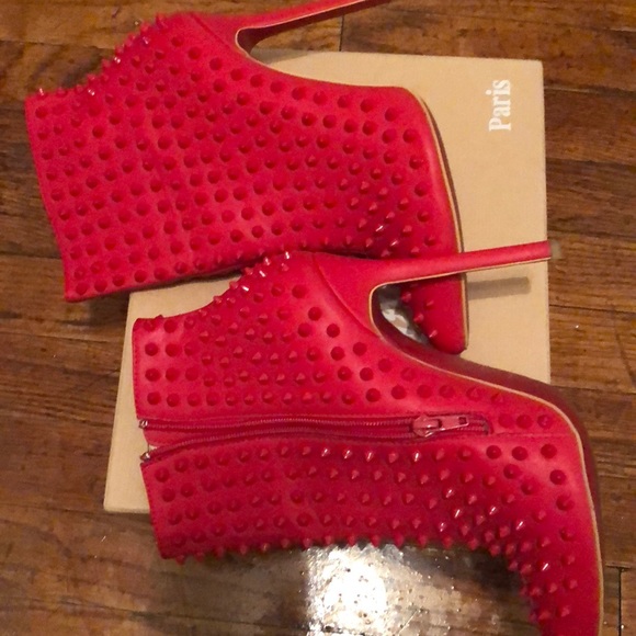 Awesome spiked  booties - Picture 4 of 4